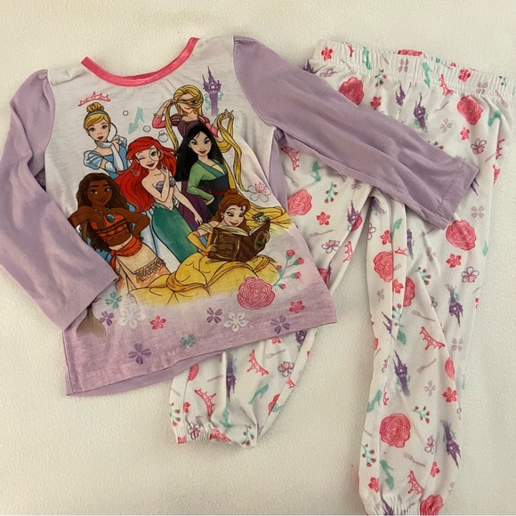 Disney Princess 2 Piece Pajama Set - Picture 6 of 6